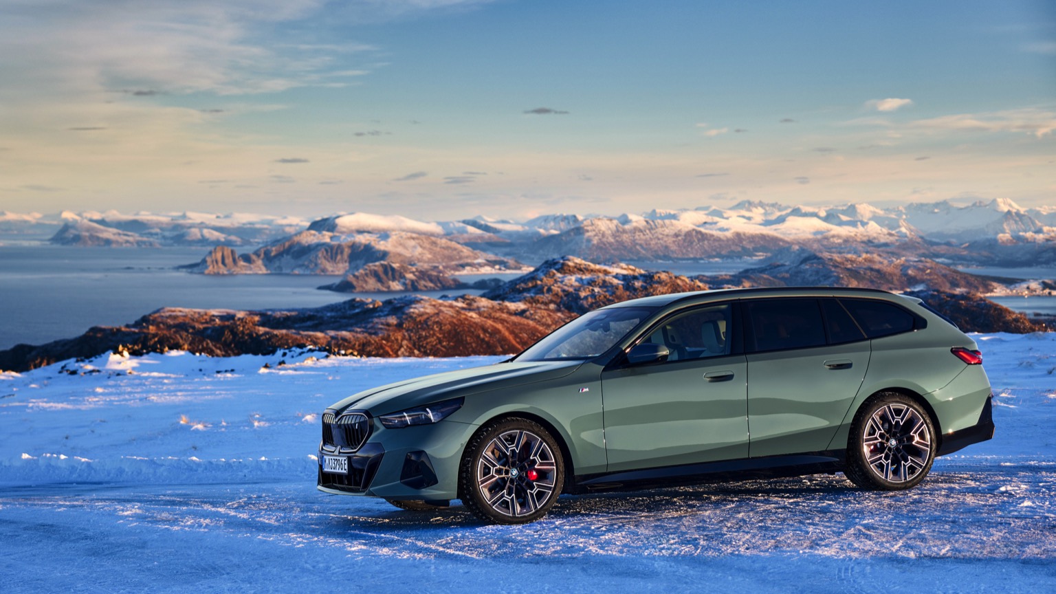 BMW_i5_eDrive40_Touring-6