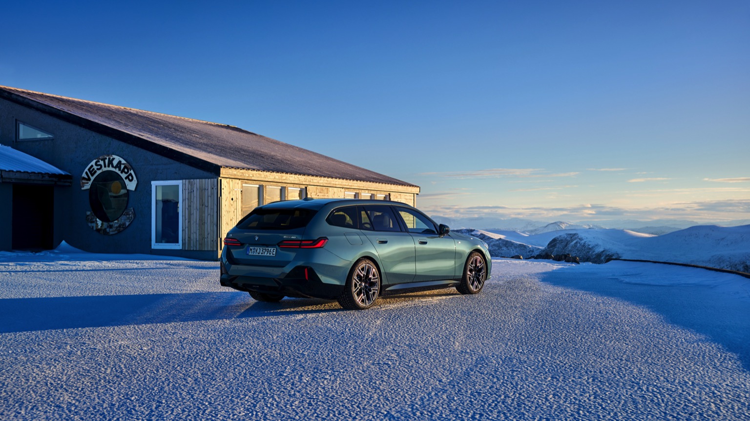 BMW_i5_eDrive40_Touring-8