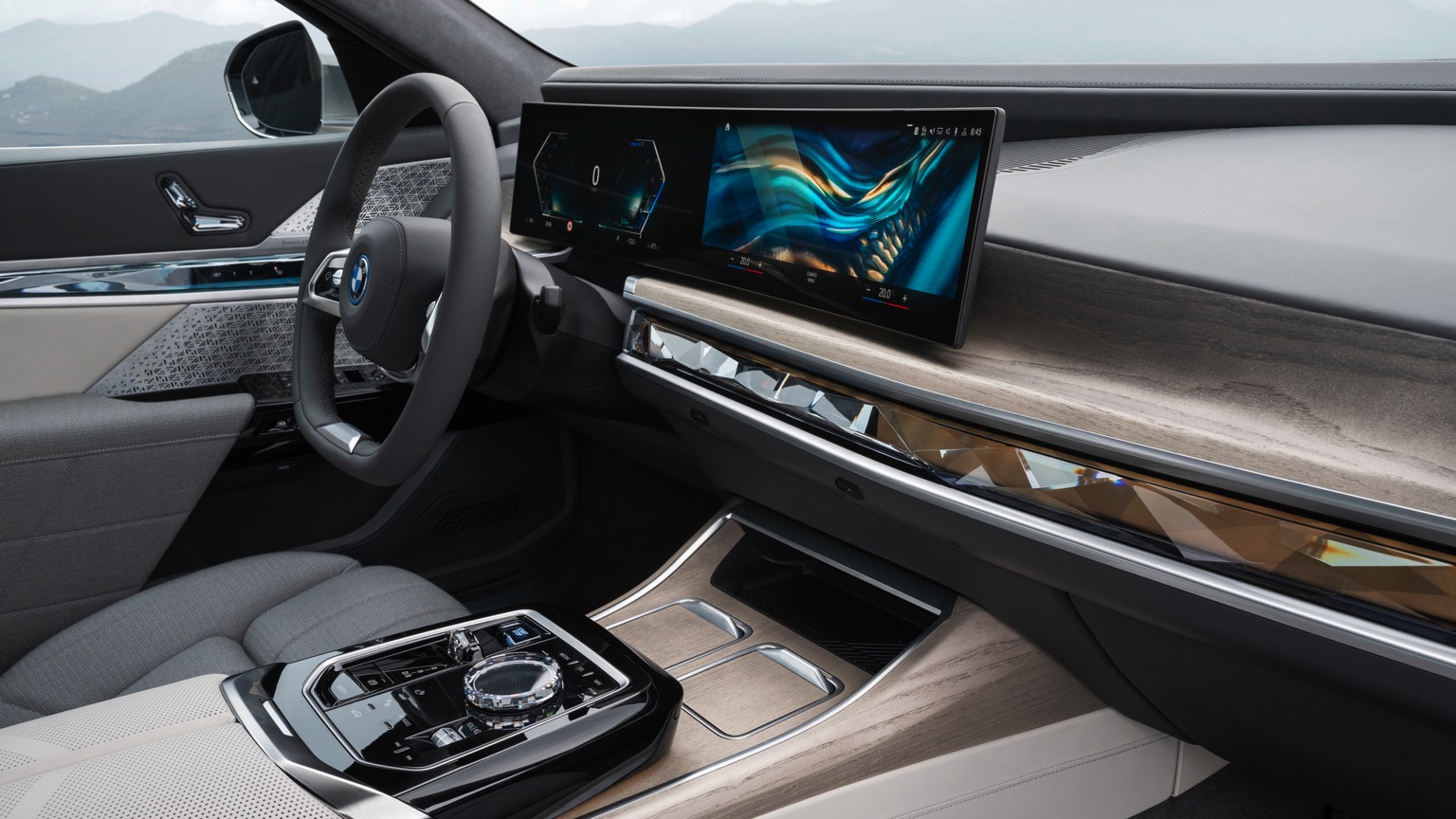 BMW_i7_2022-18
