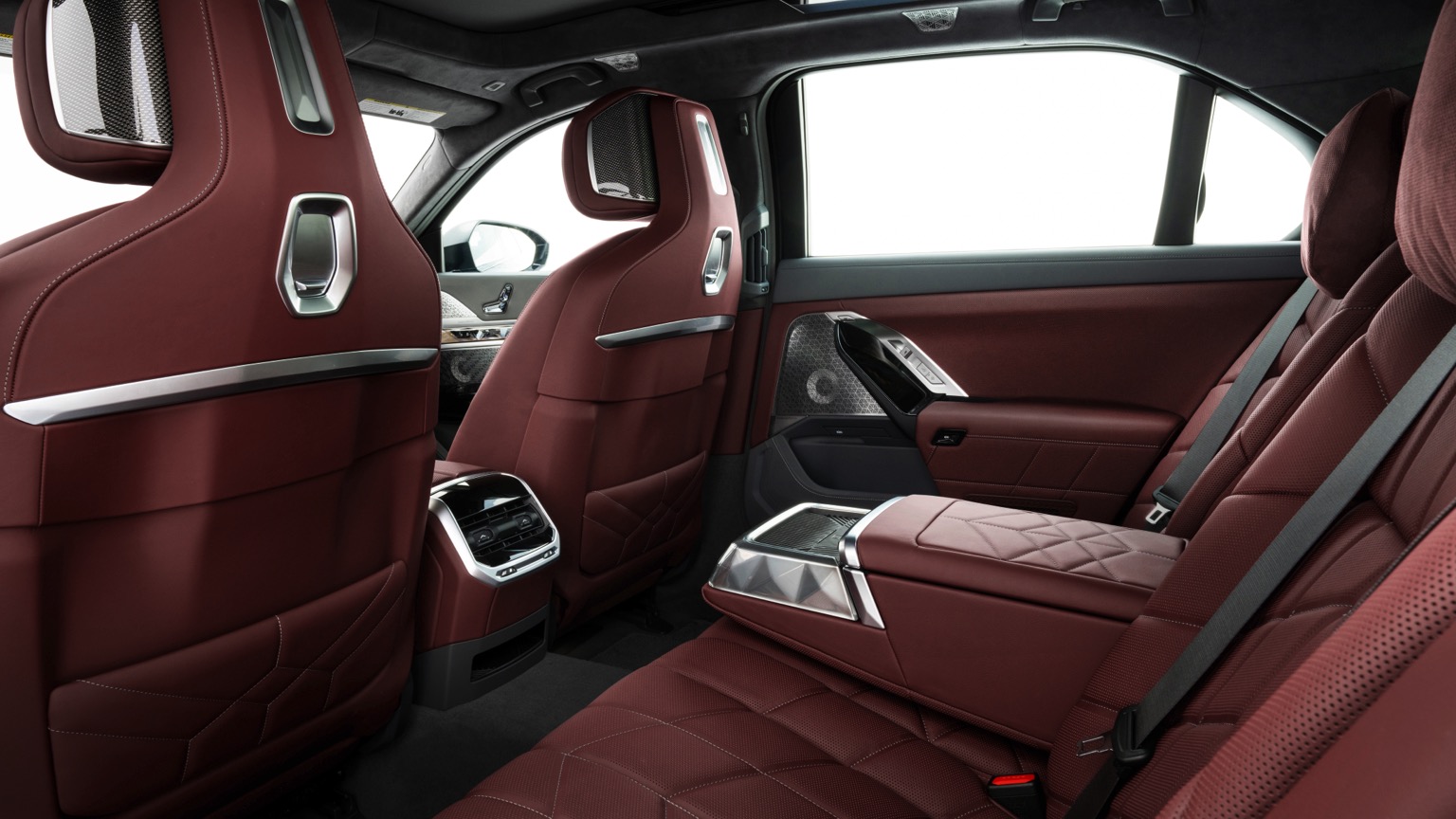 BMW_i7_2022-27