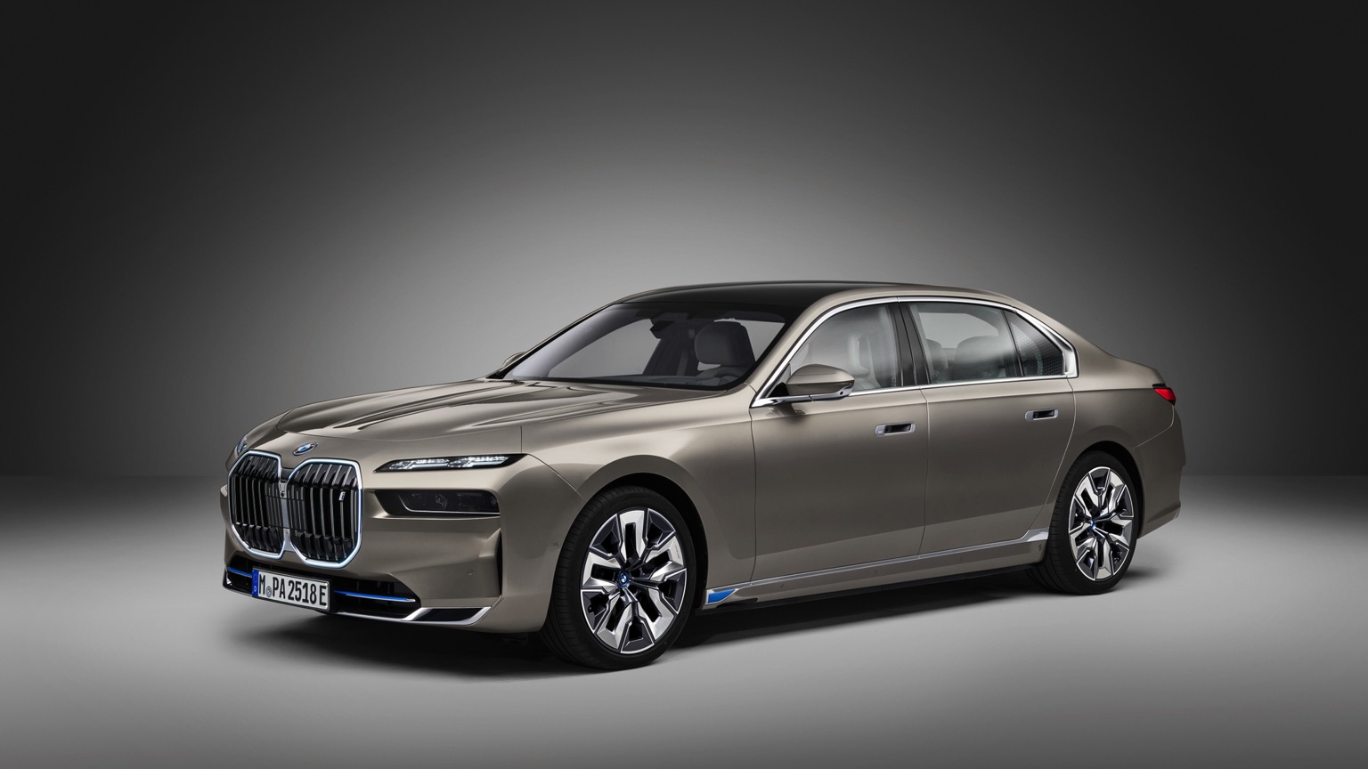 BMW_i7_2022-9