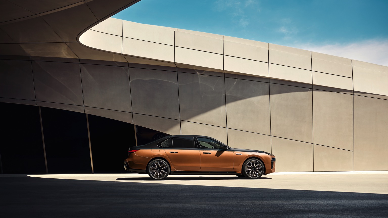 BMW_i7_M70_2023-10