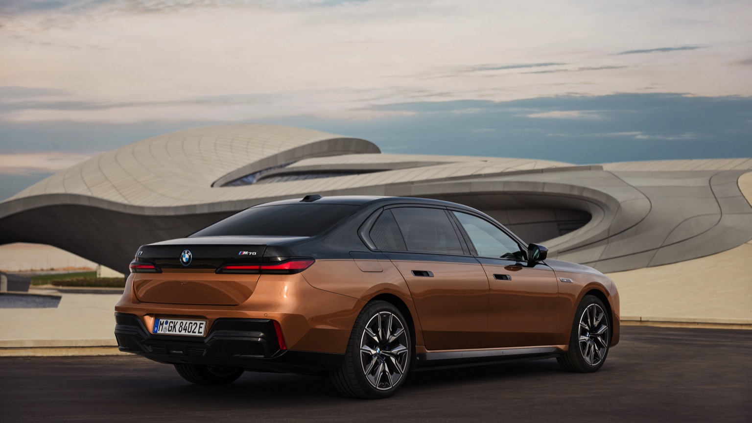 BMW_i7_M70_2023-11