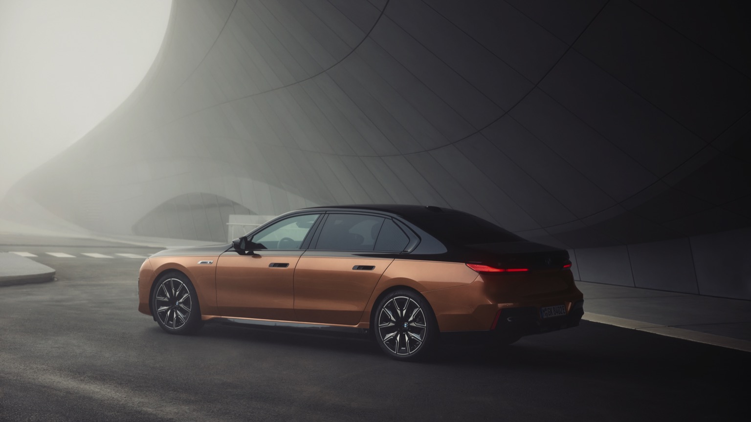 BMW_i7_M70_2023-15
