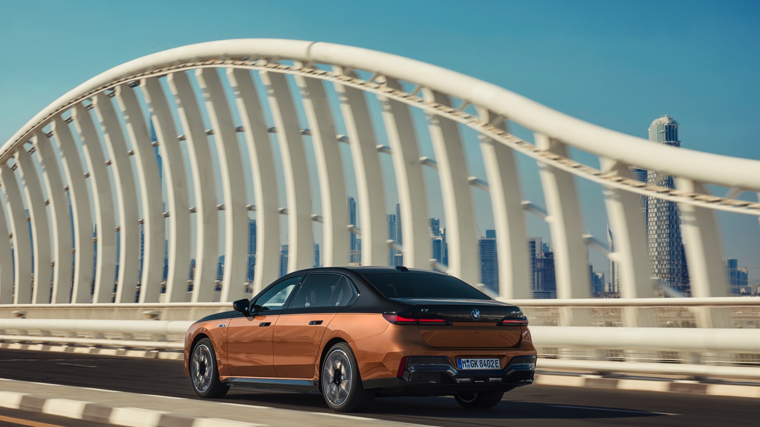 BMW_i7_M70_2023-25