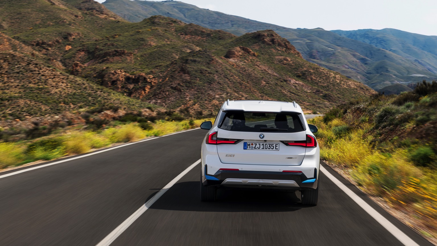 BMW_iX1_2022-10