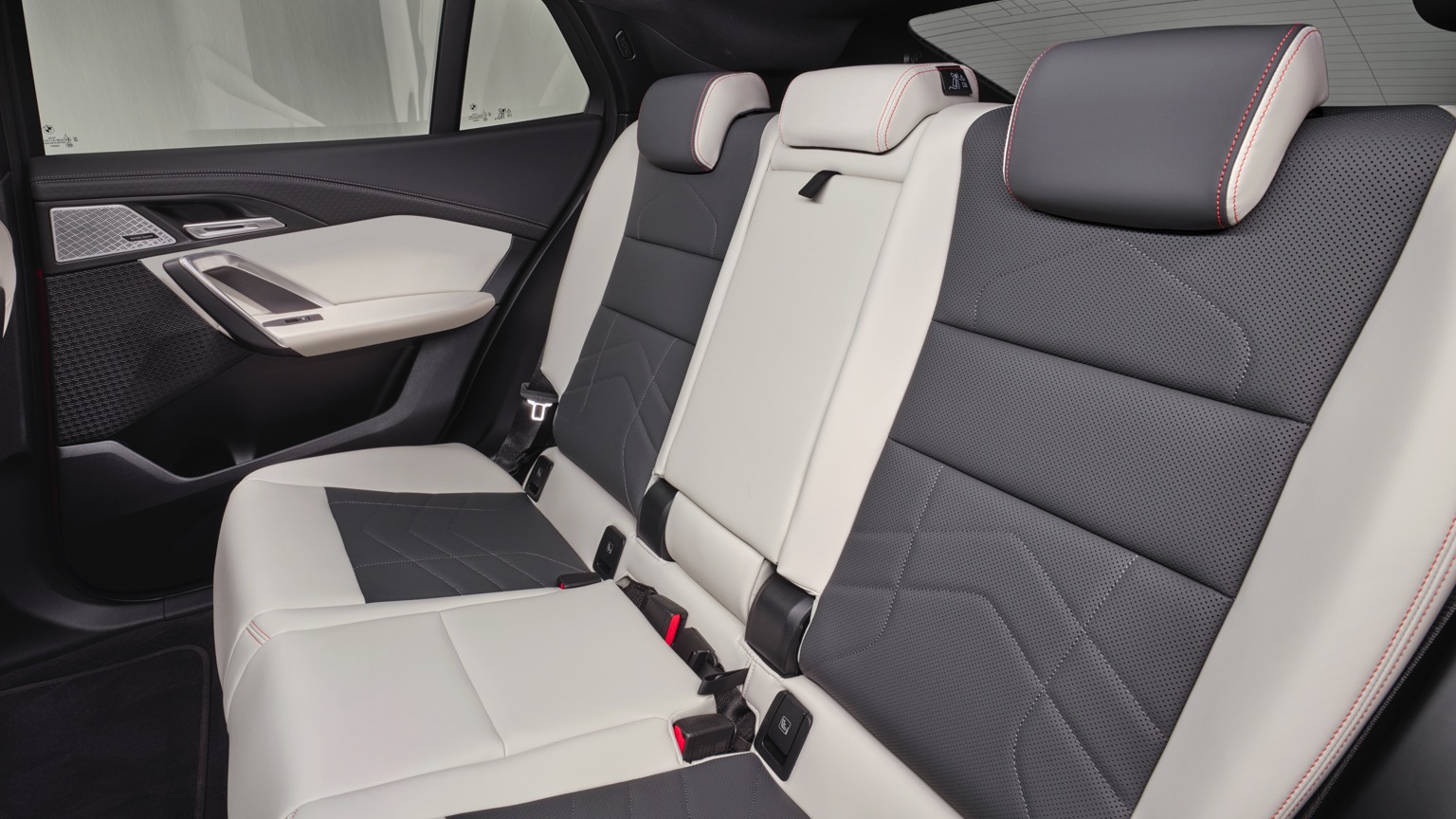 BMW_iX2_2024-25