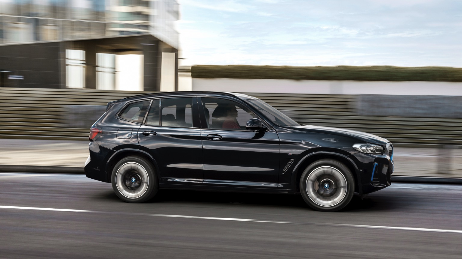 BMW_iX3_2022-3