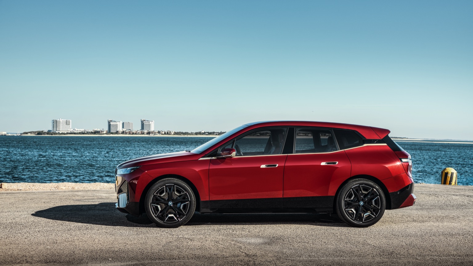 BMW_iX_2022-18