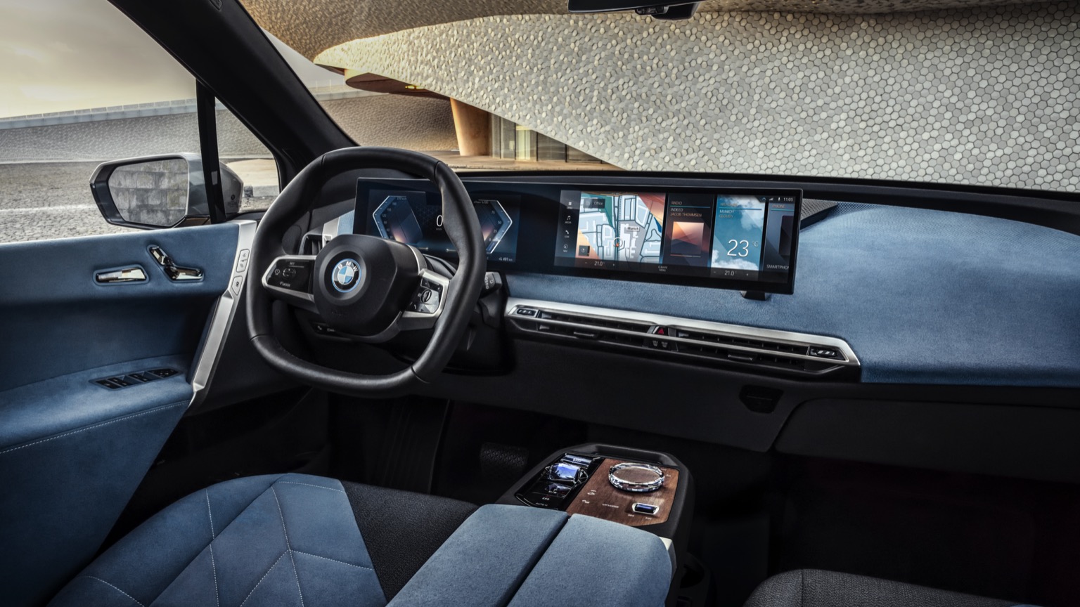 BMW_iX_2022-25
