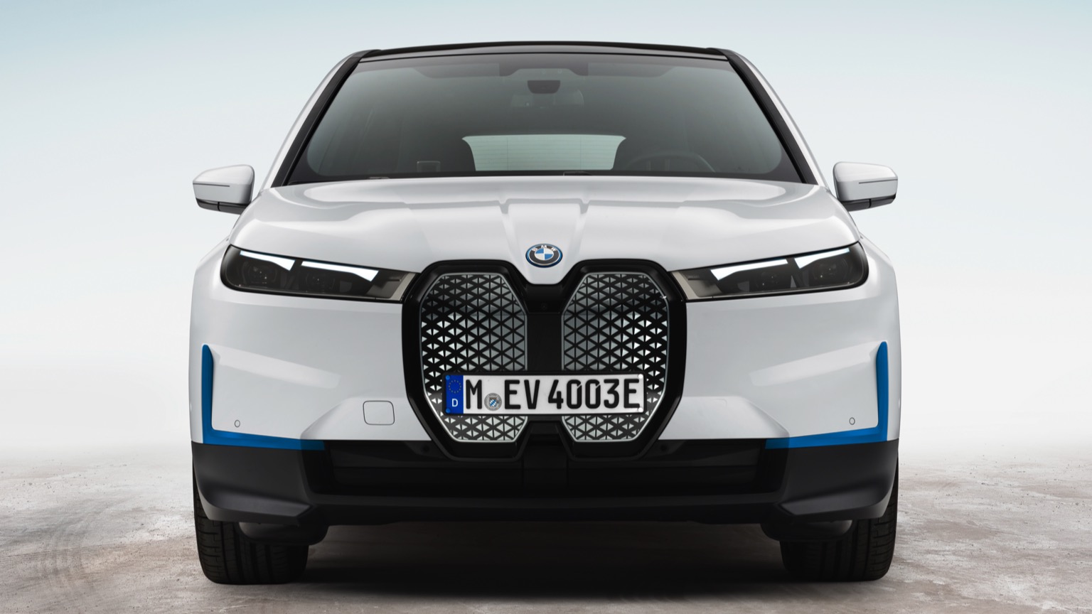 BMW_iX_2022-4