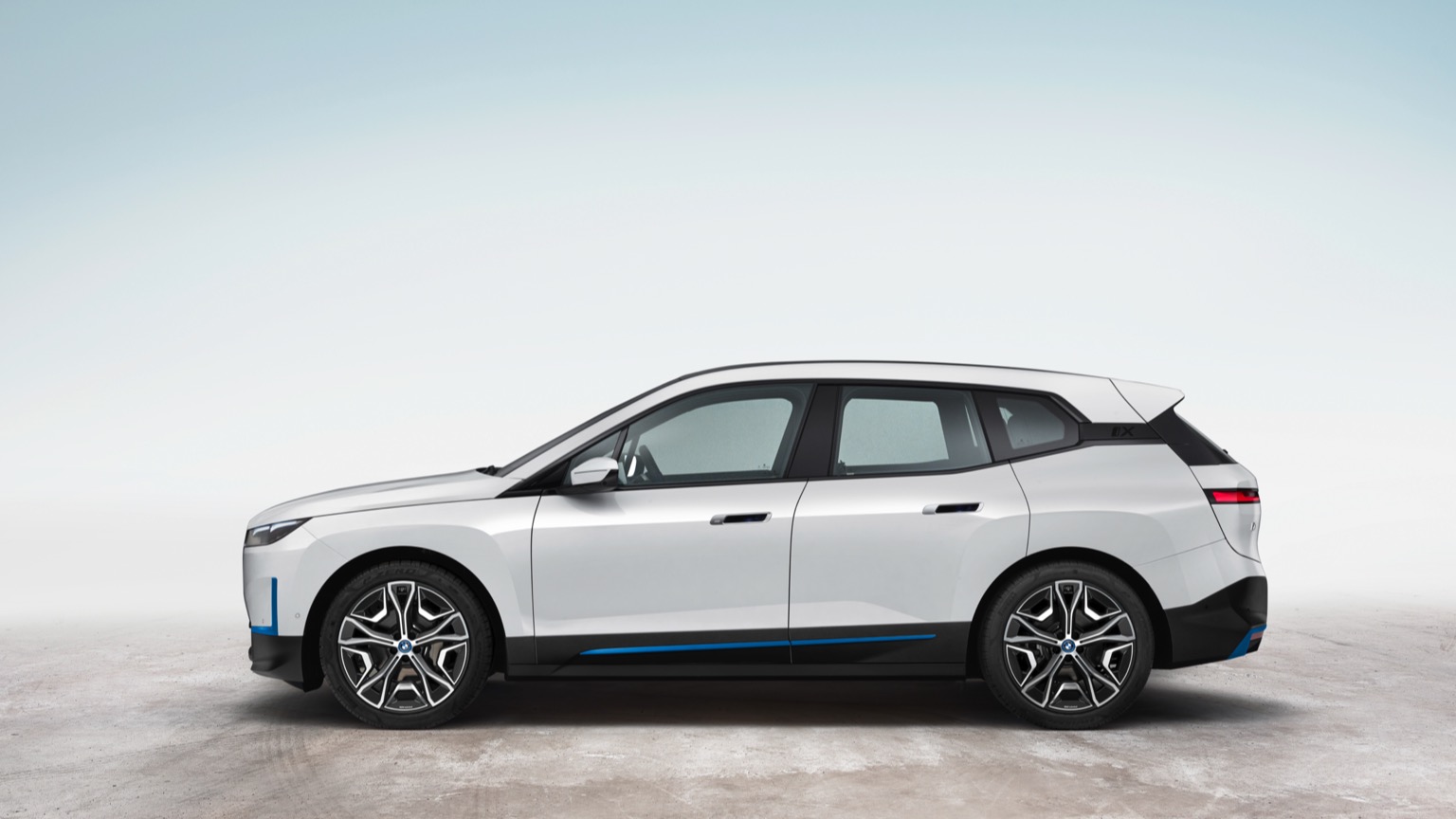 BMW_iX_2022-6