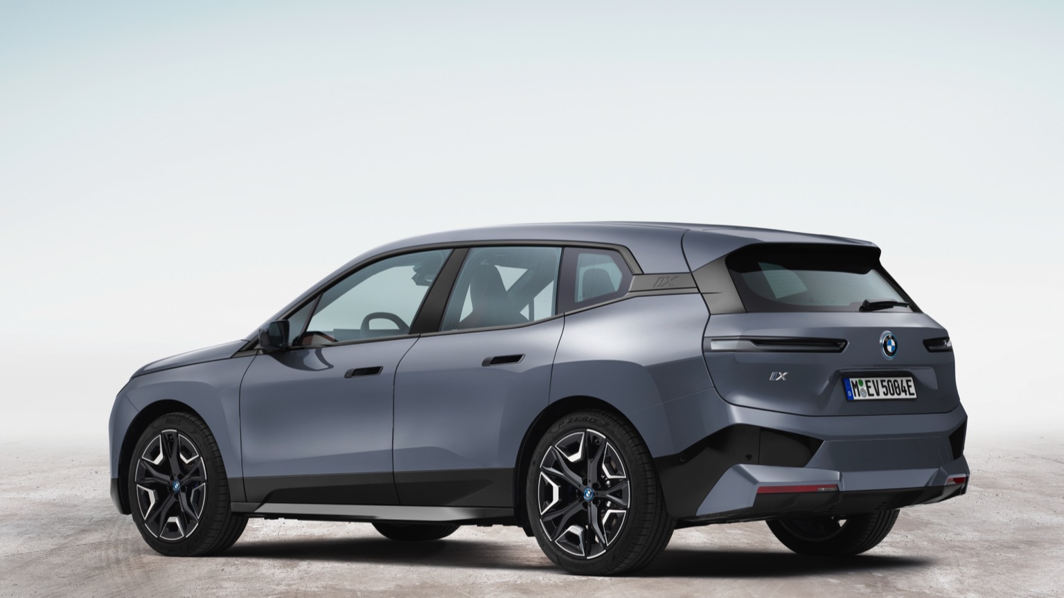 BMW_iX_2022-9