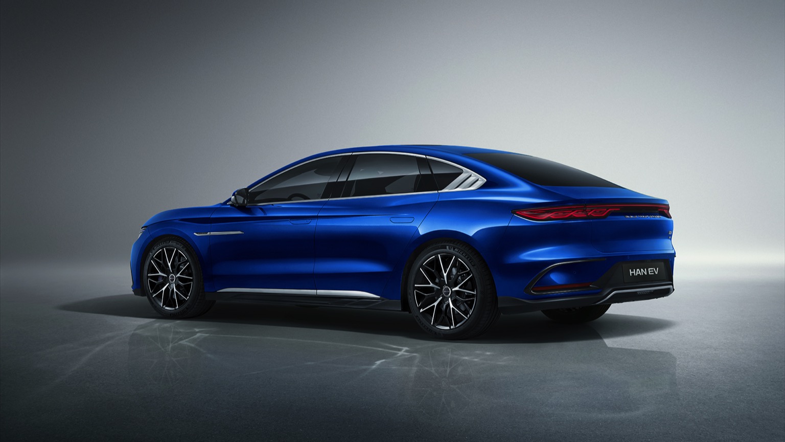 BYD_HAN-13