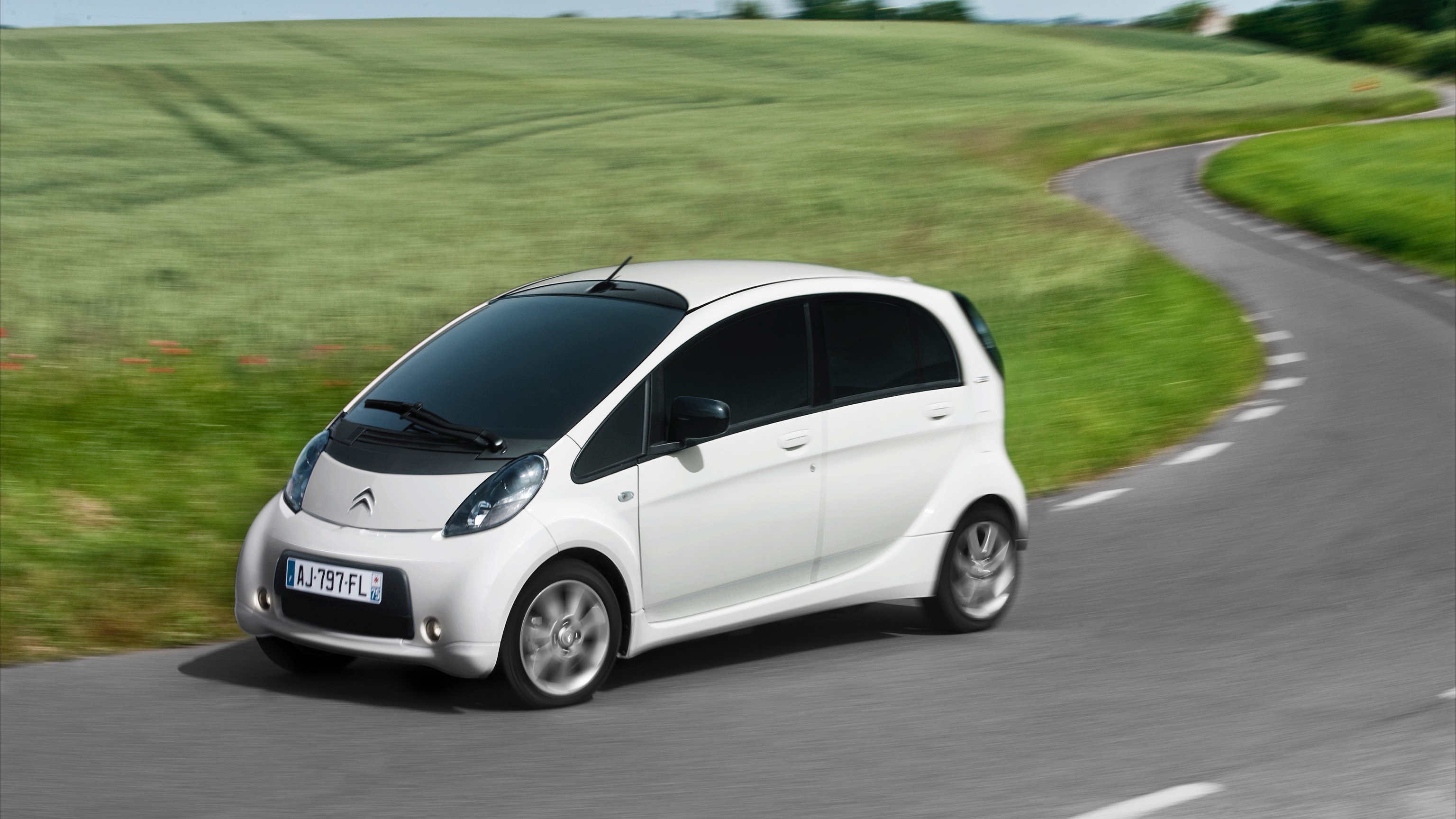 Citroen_C-Zero-1