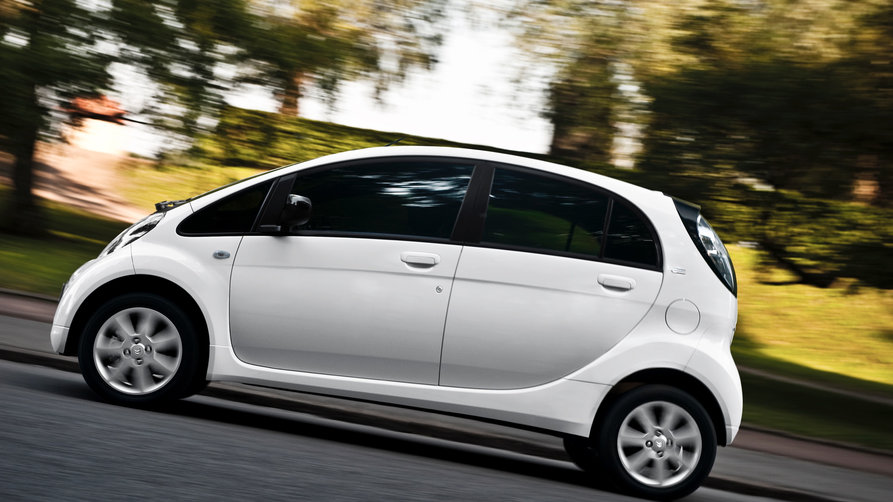 Citroen_C-Zero-9