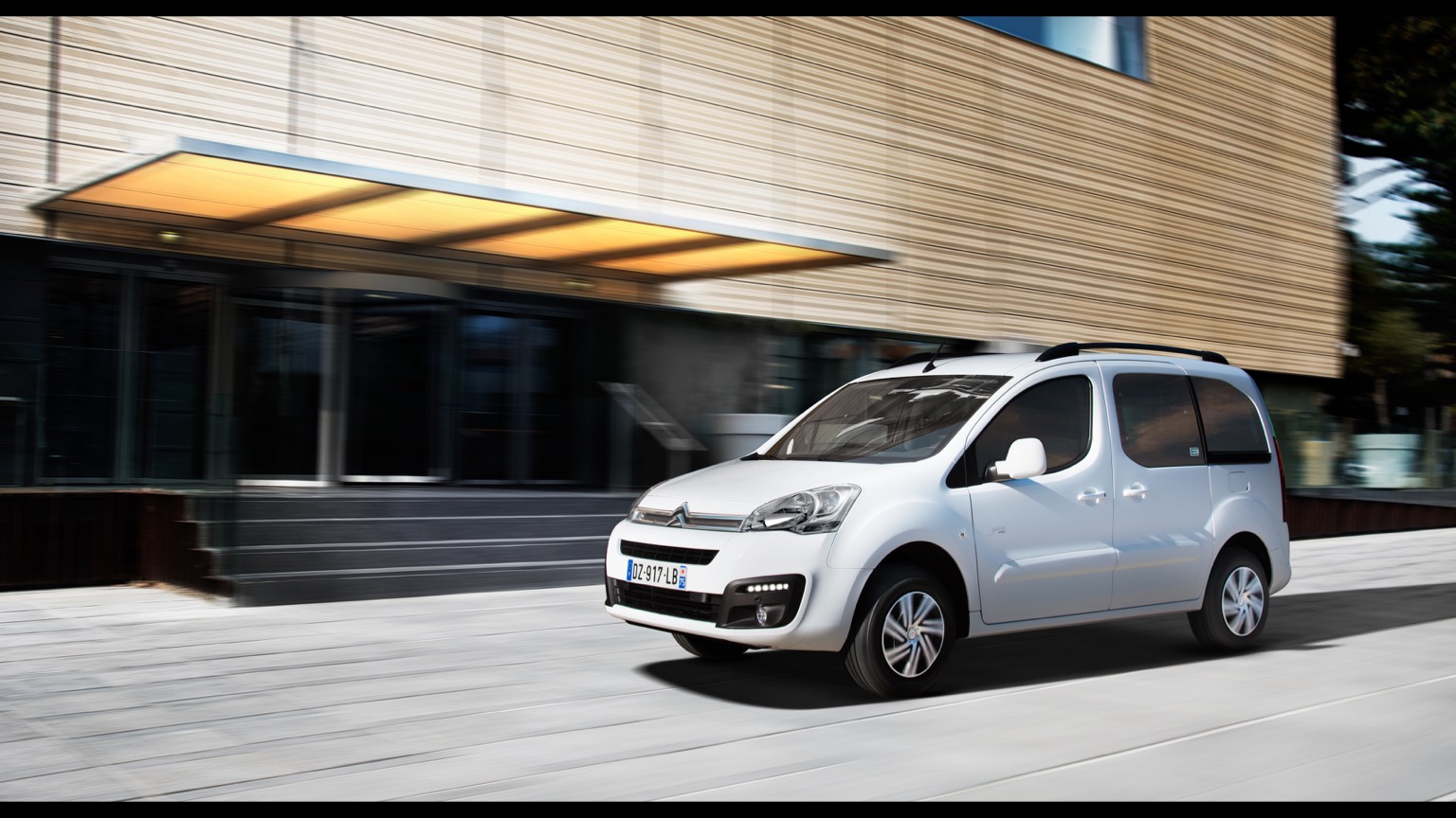 Citroen_E-Berlingo_Multispace-4