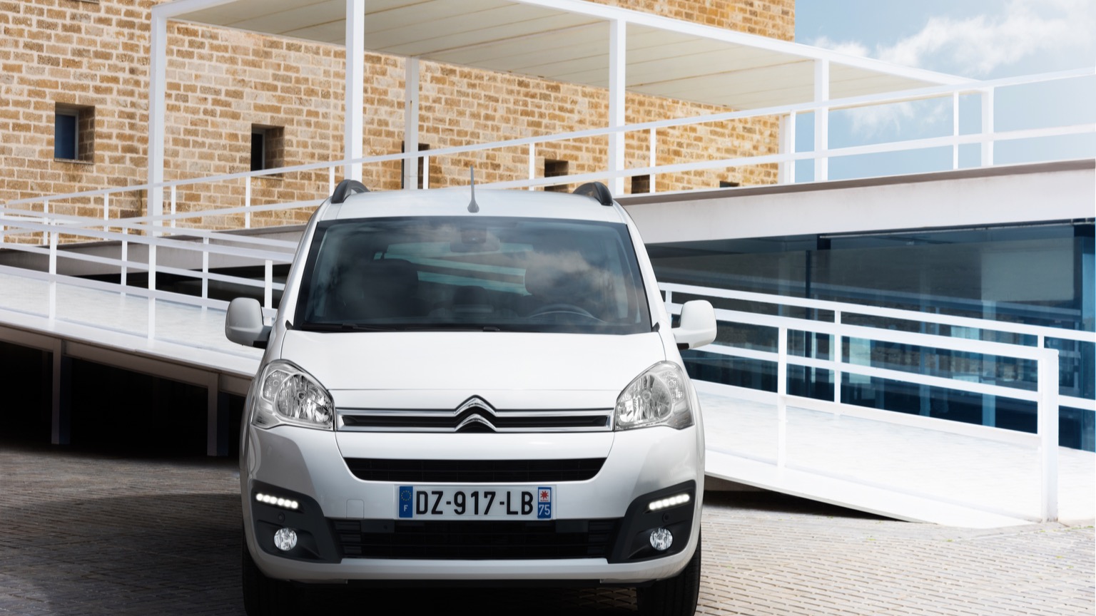 Citroen_E-Berlingo_Multispace-5
