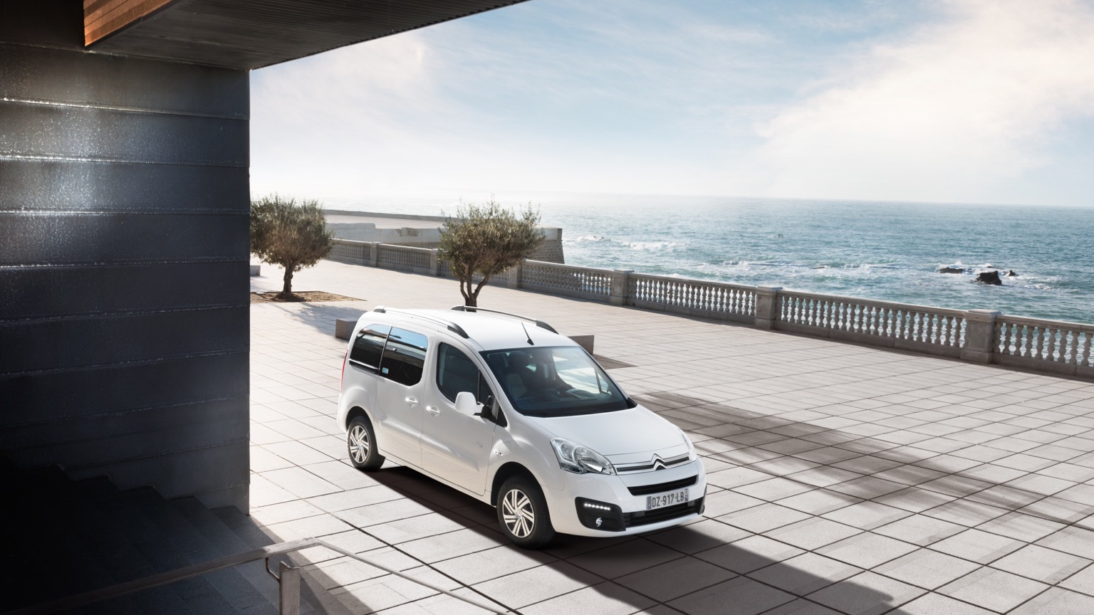 Citroen_E-Berlingo_Multispace-8