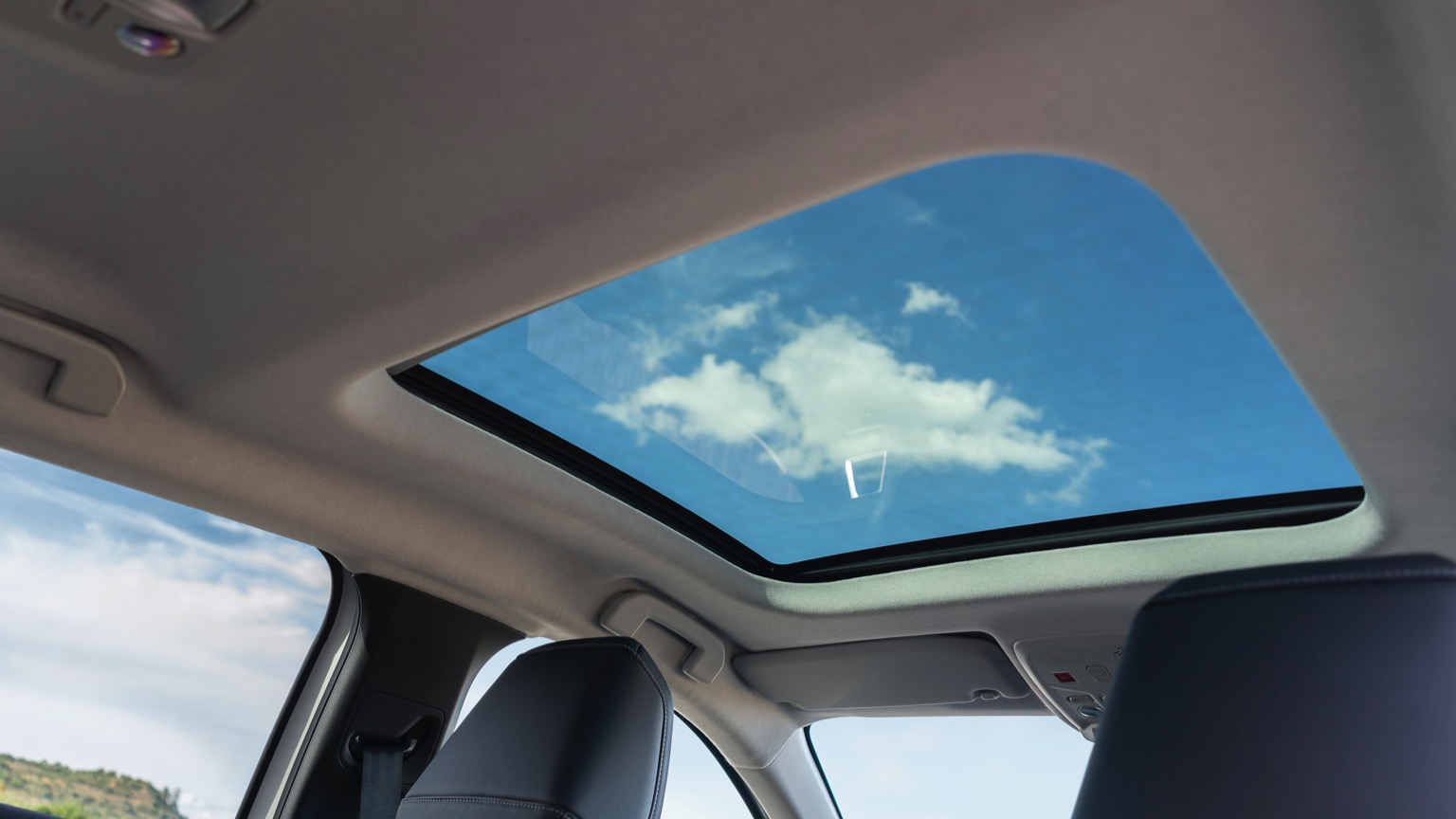 Citroen_e-C4_X-25