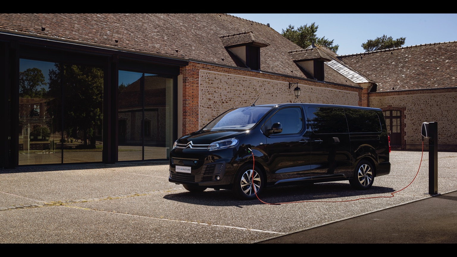 Citroen_e-SpaceTourer-4