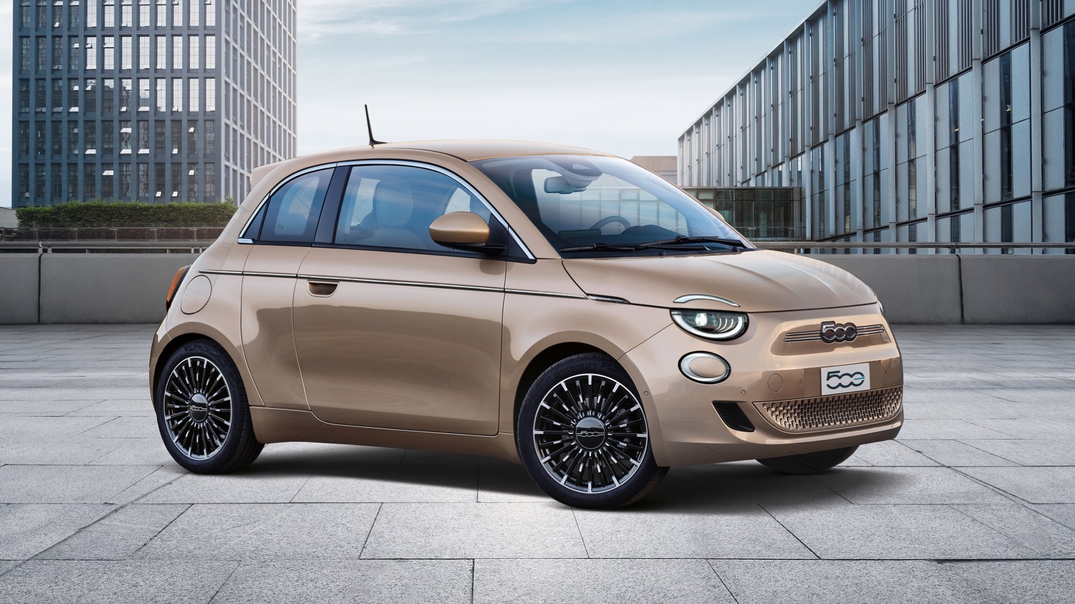 Fiat_500e_3plus1_2020-1