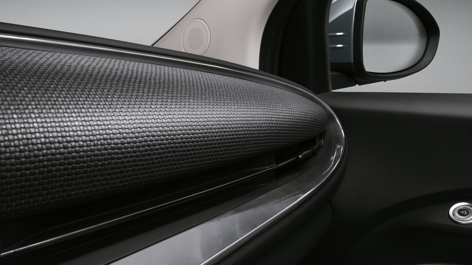 Fiat_500e_Convertible_2020-19