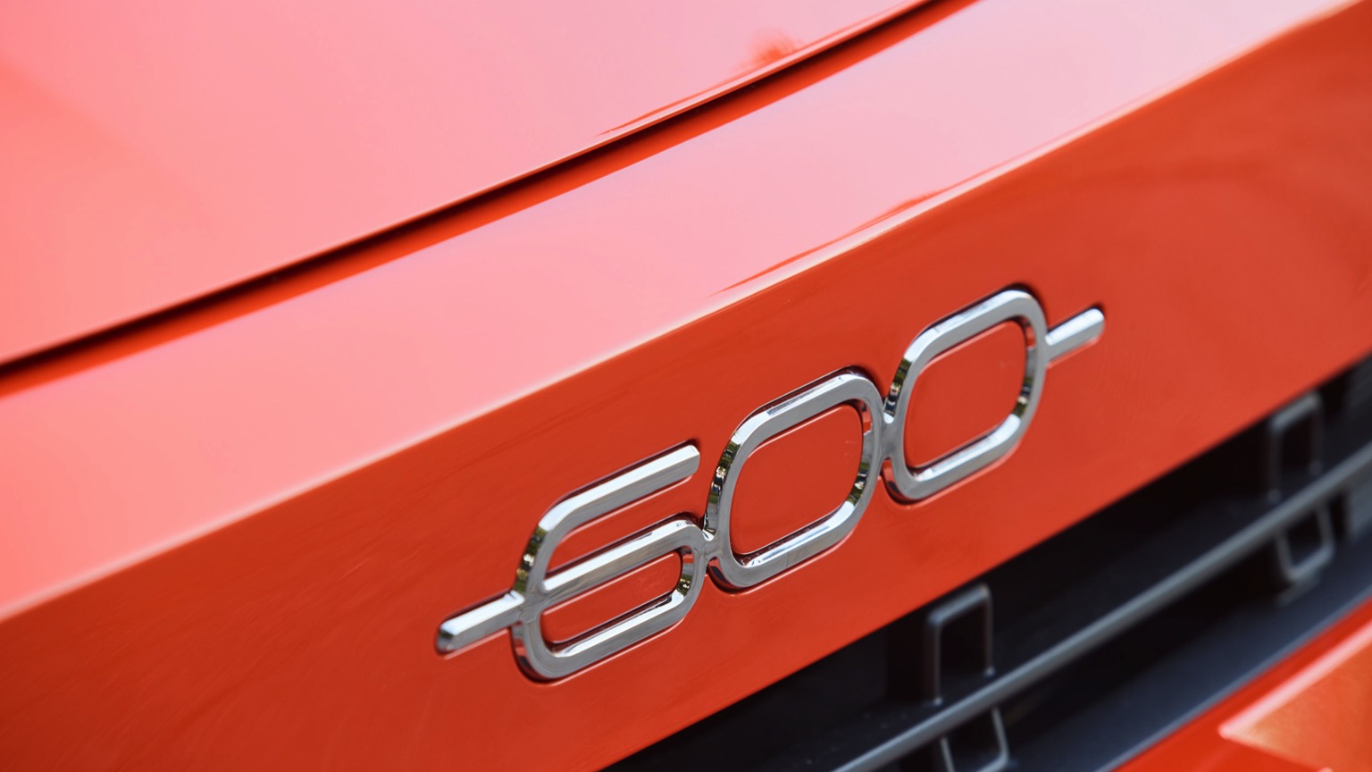 Fiat_600e-31