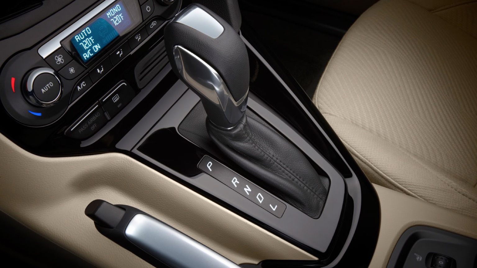 Ford_Focus_Electric-12