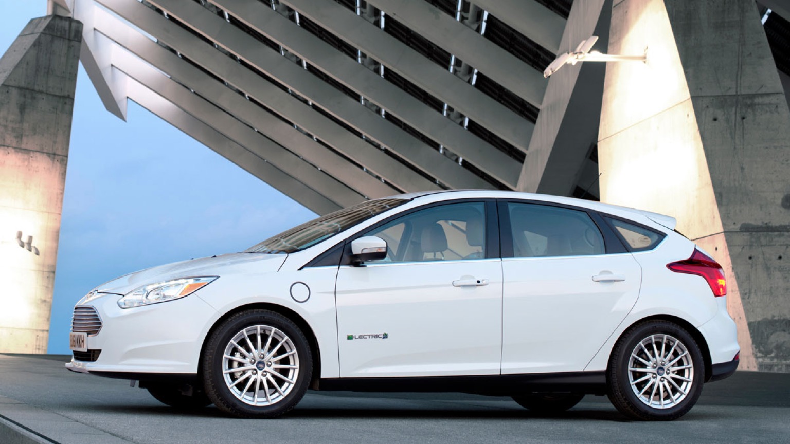 Ford_Focus_Electric-8