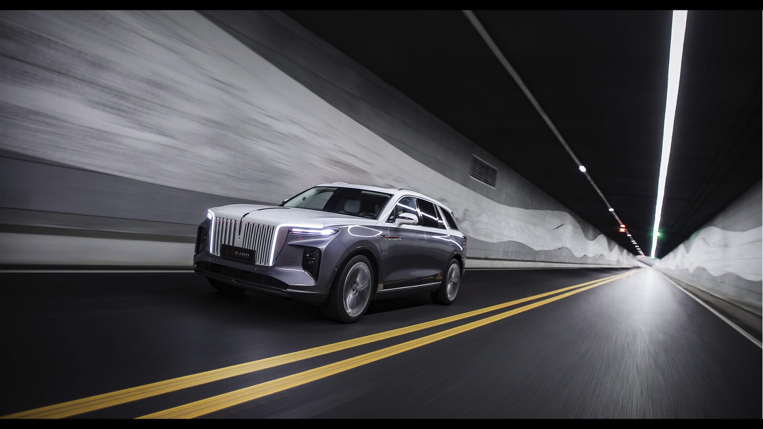 Hongqi_E-HS9-4
