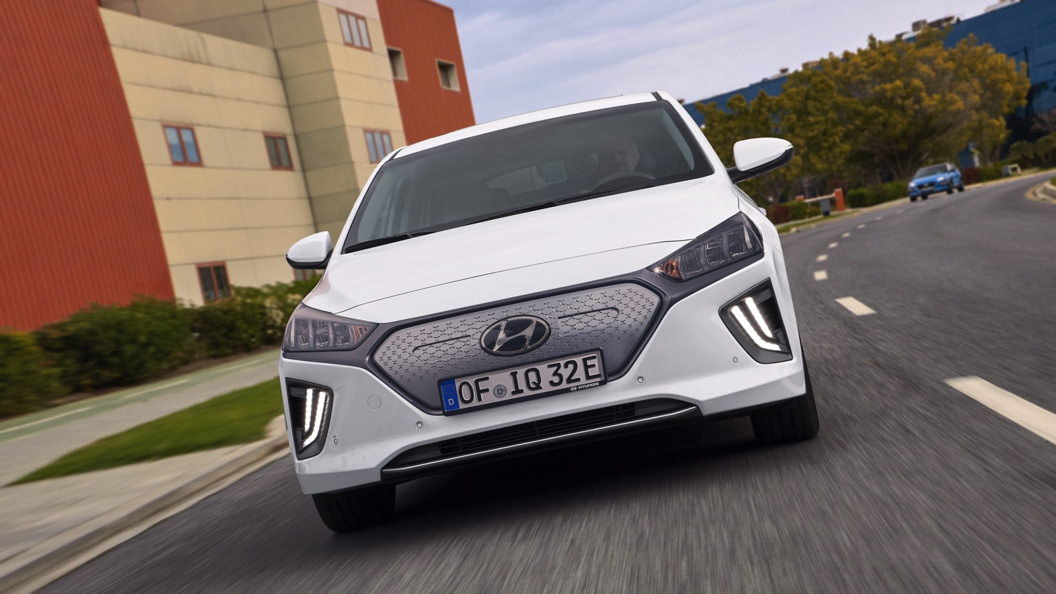 Hyundai_IONIQ_Electric_2020-12