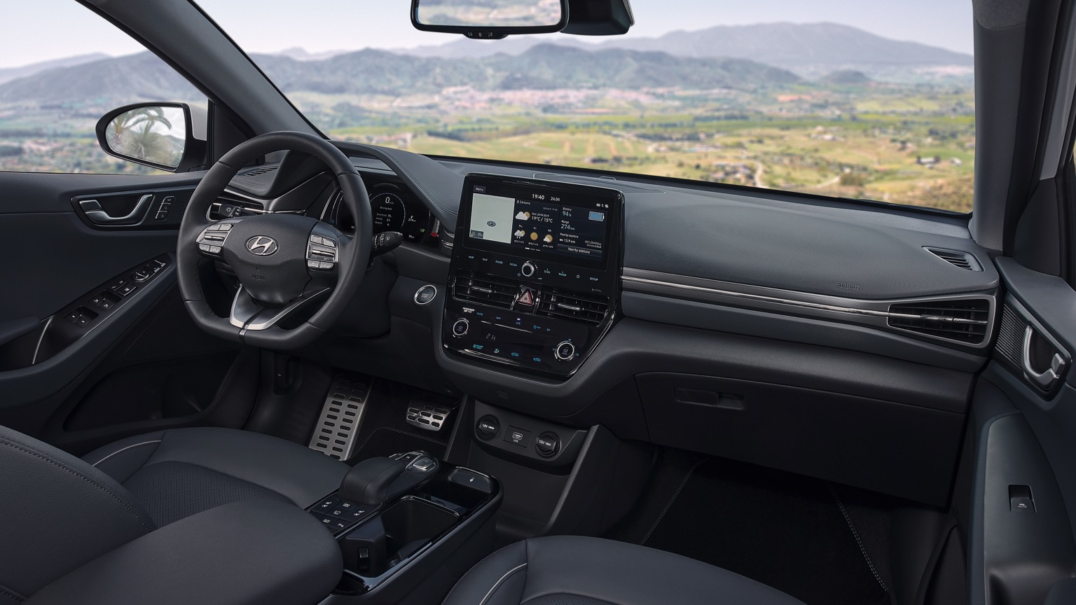 Hyundai_IONIQ_Electric_2020-28