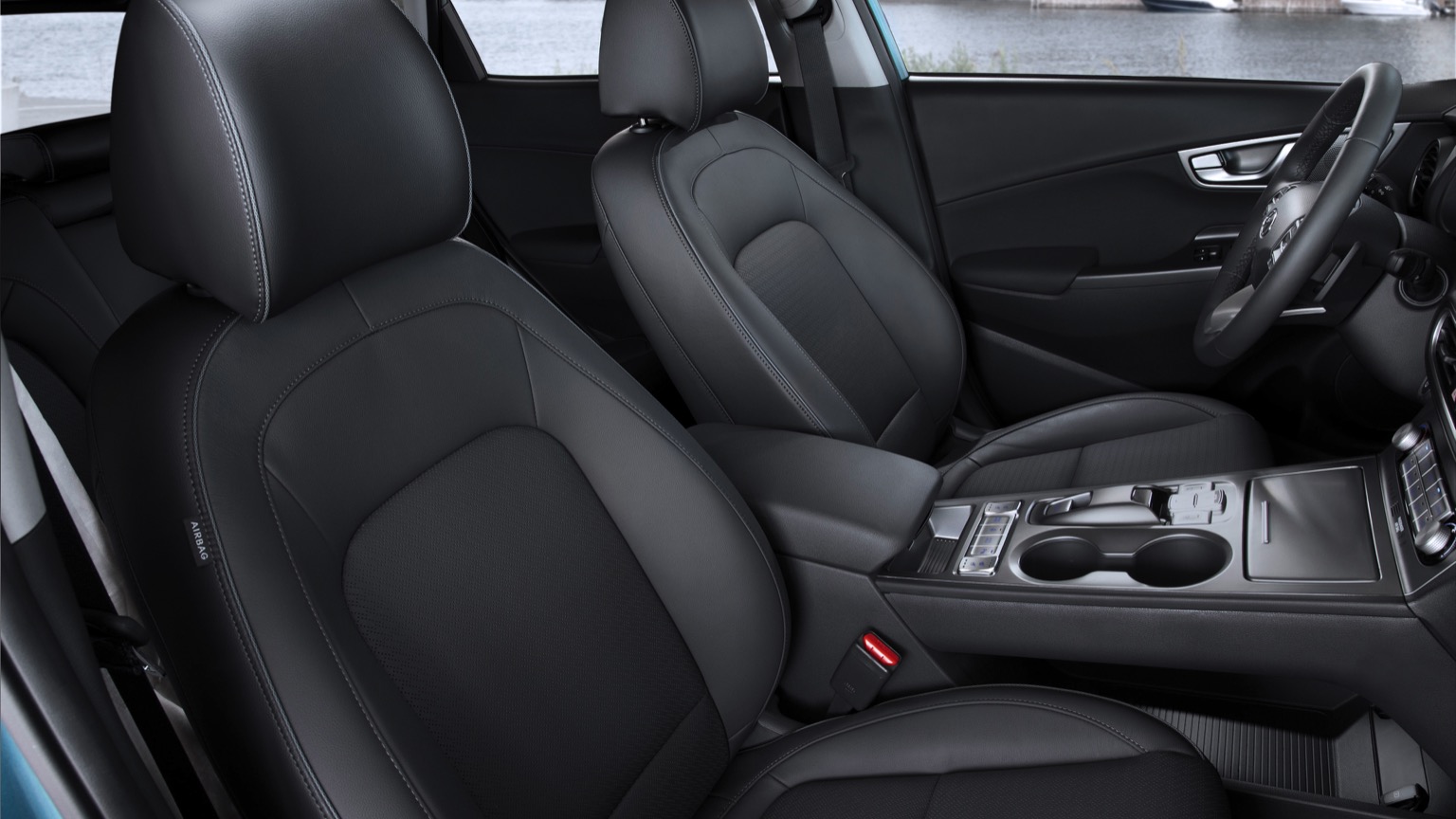 Hyundai_Kona_Electric_2020-16