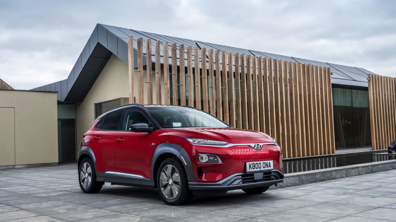 Hyundai_Kona_Electric_2020-2