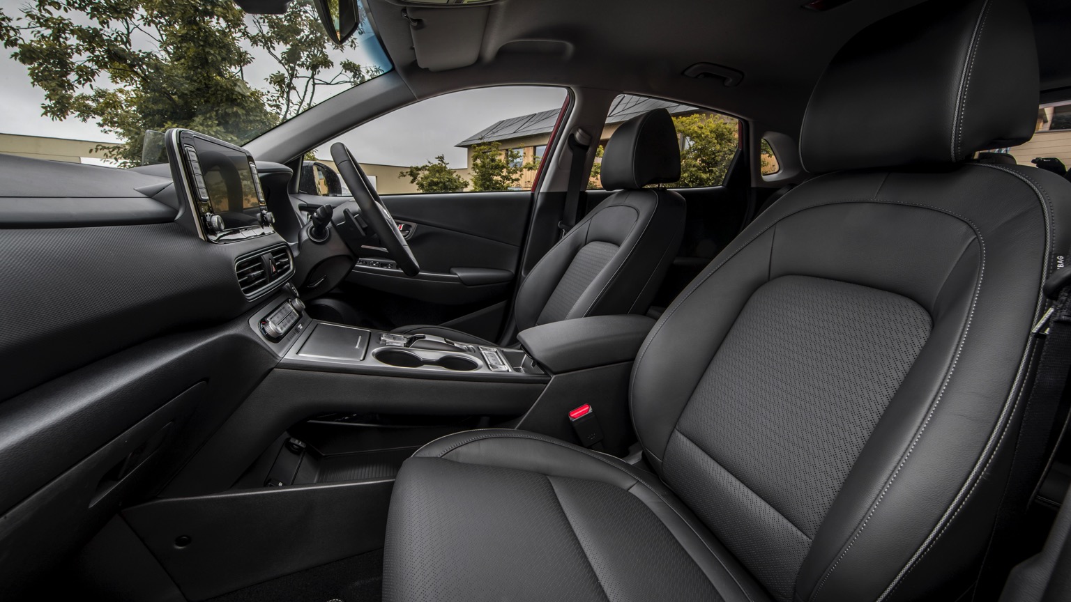 Hyundai_Kona_Electric_2020-21