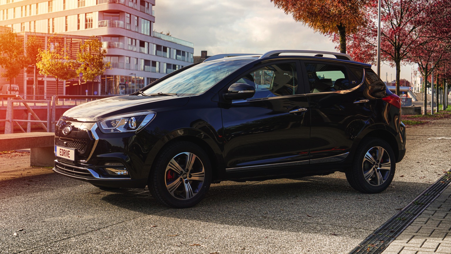 JAC_iEV7s-1