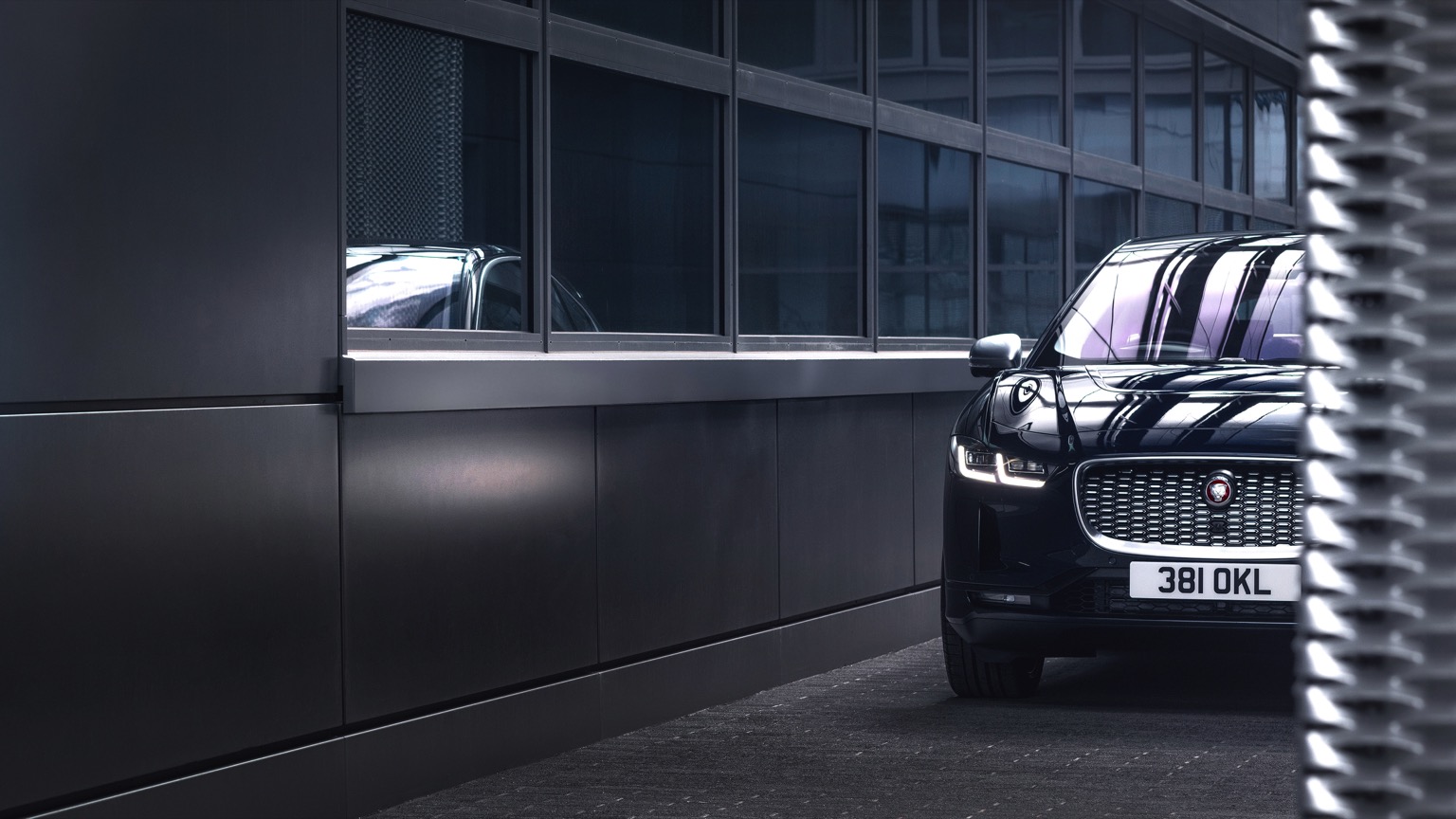 Jaguar_I-Pace-2021-12