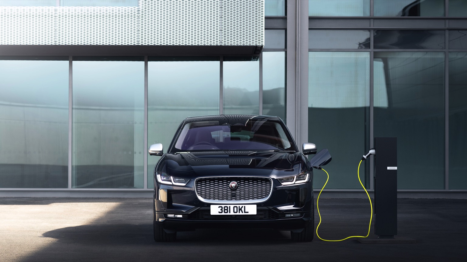 Jaguar_I-Pace-2021-4