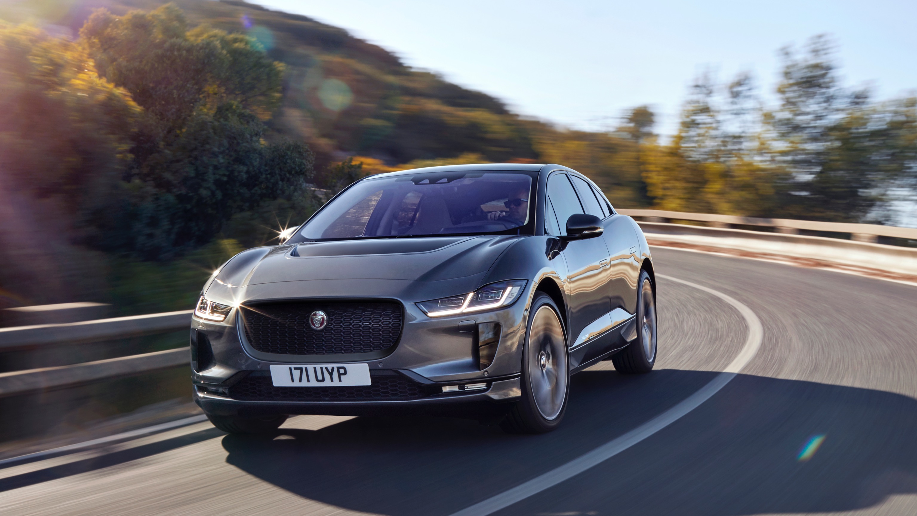 Jaguar_I-Pace-12