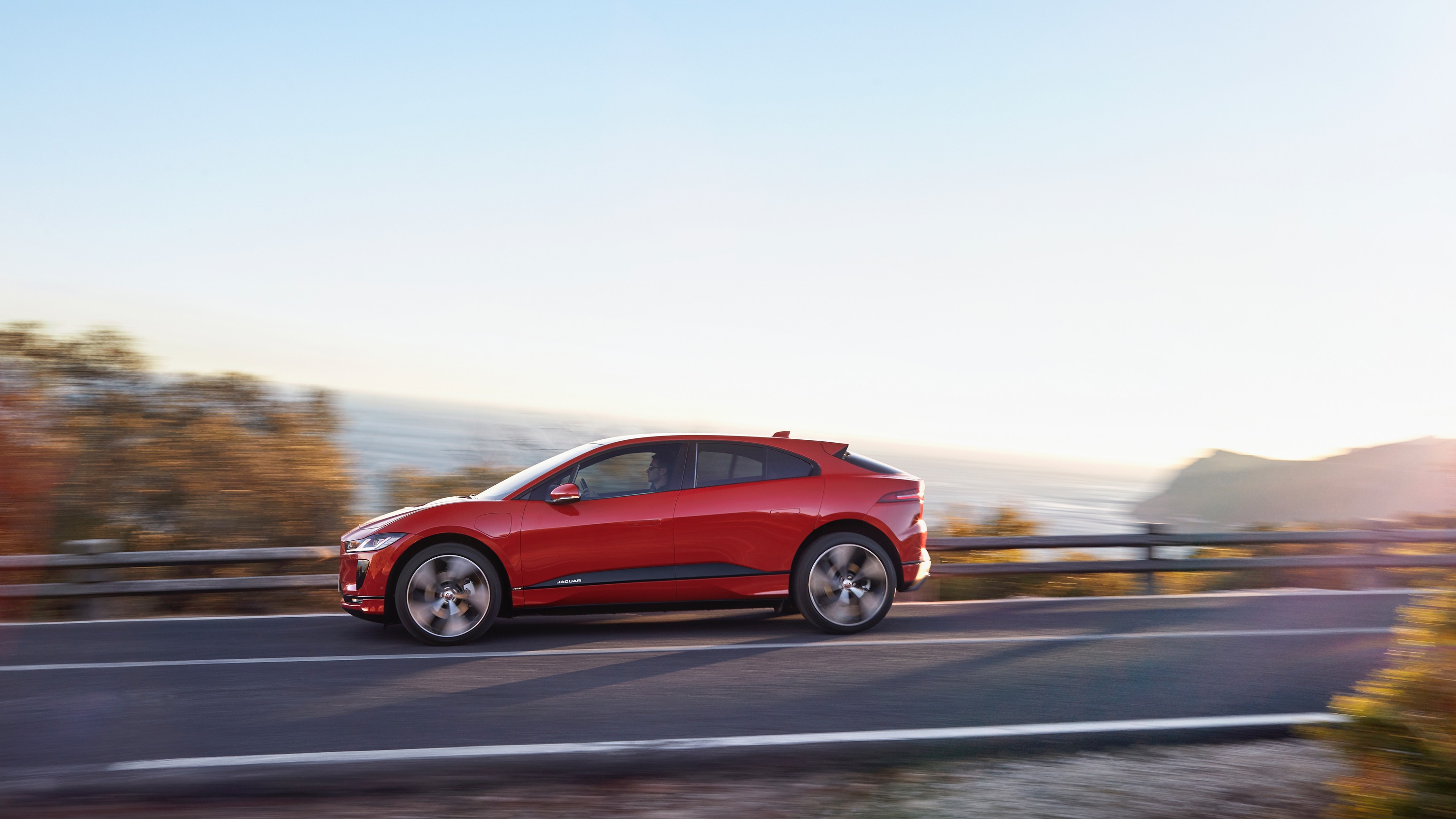 Jaguar_I-Pace-2