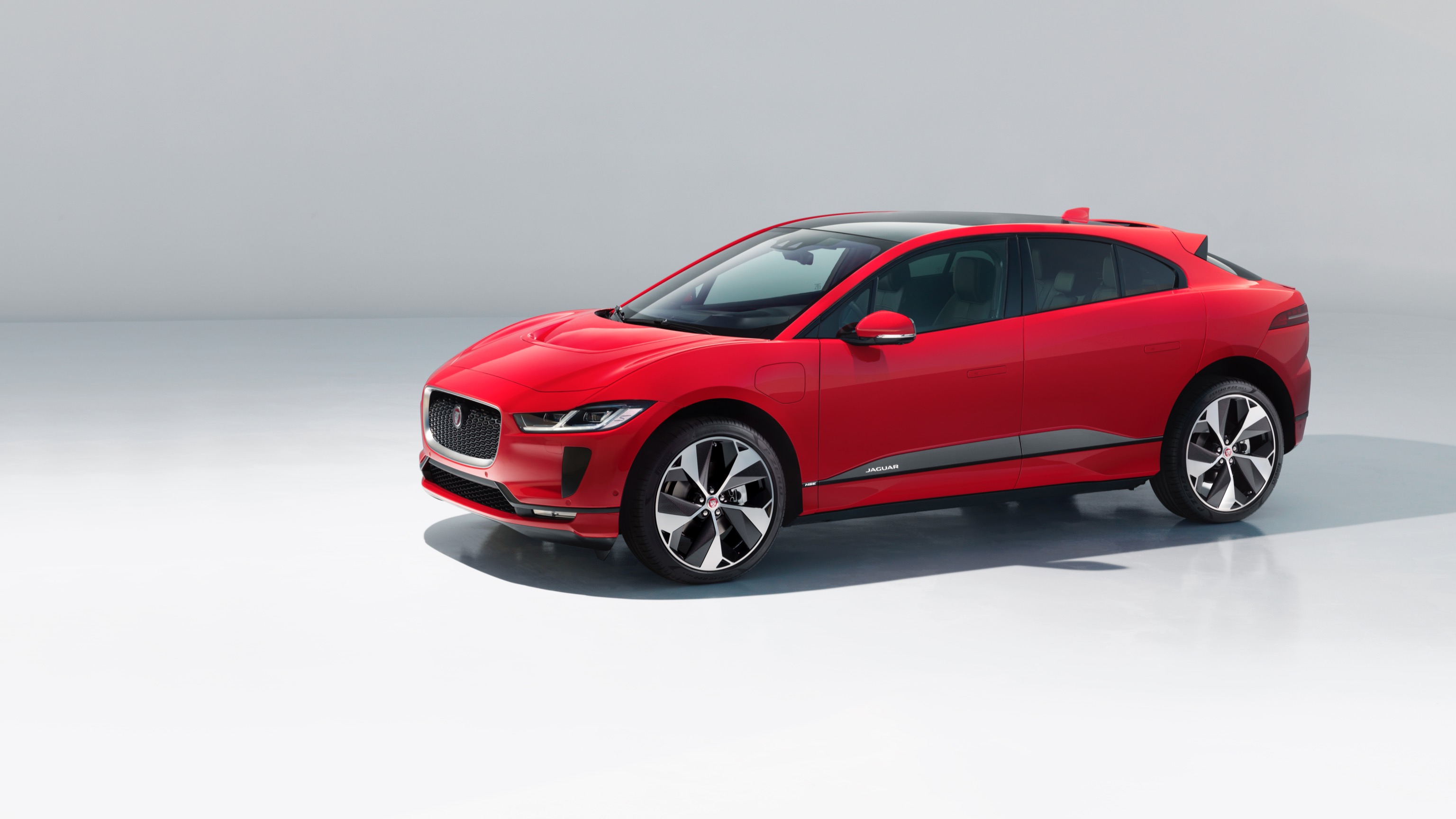 Jaguar_I-Pace-23