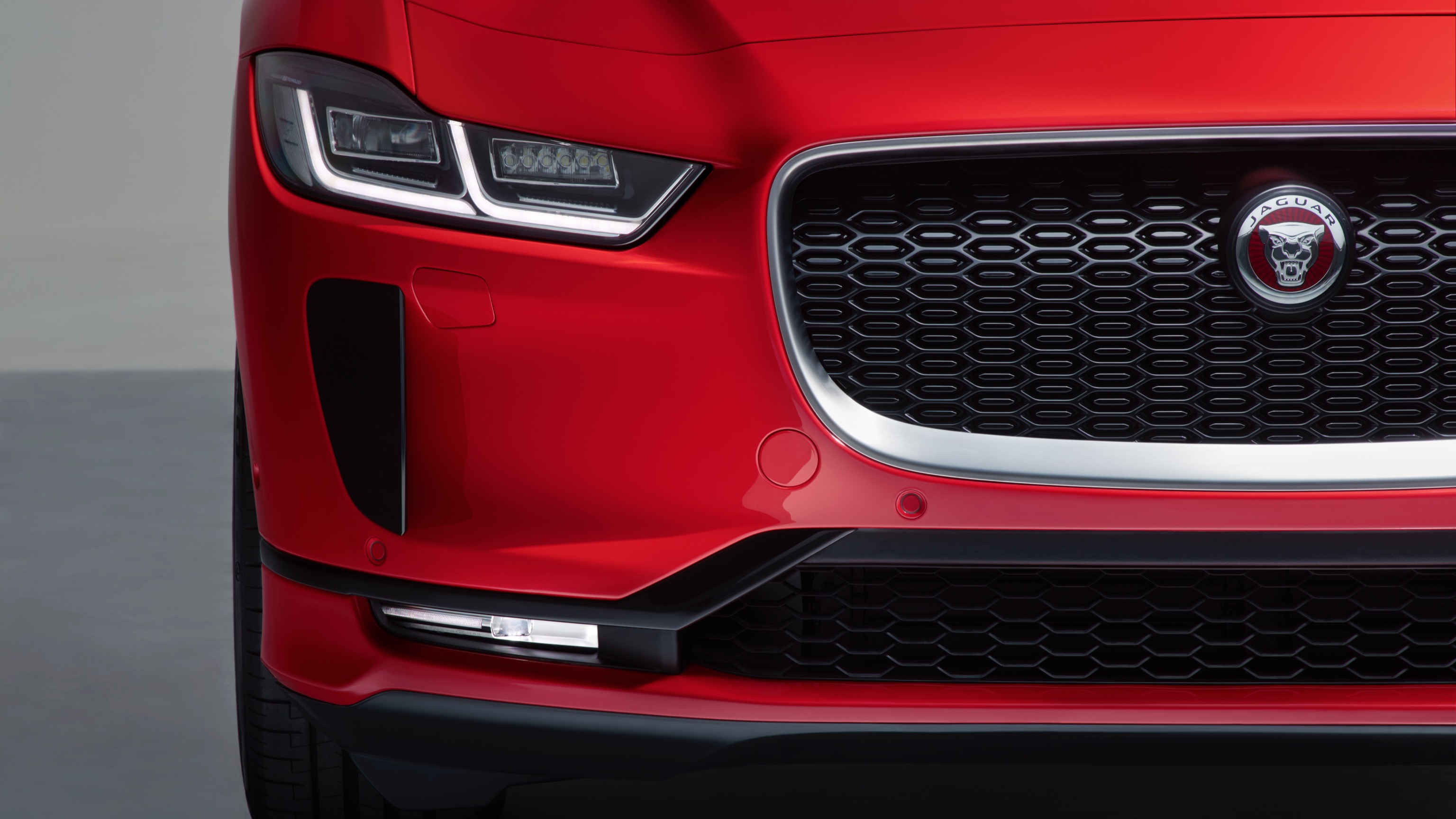 Jaguar_I-Pace-43