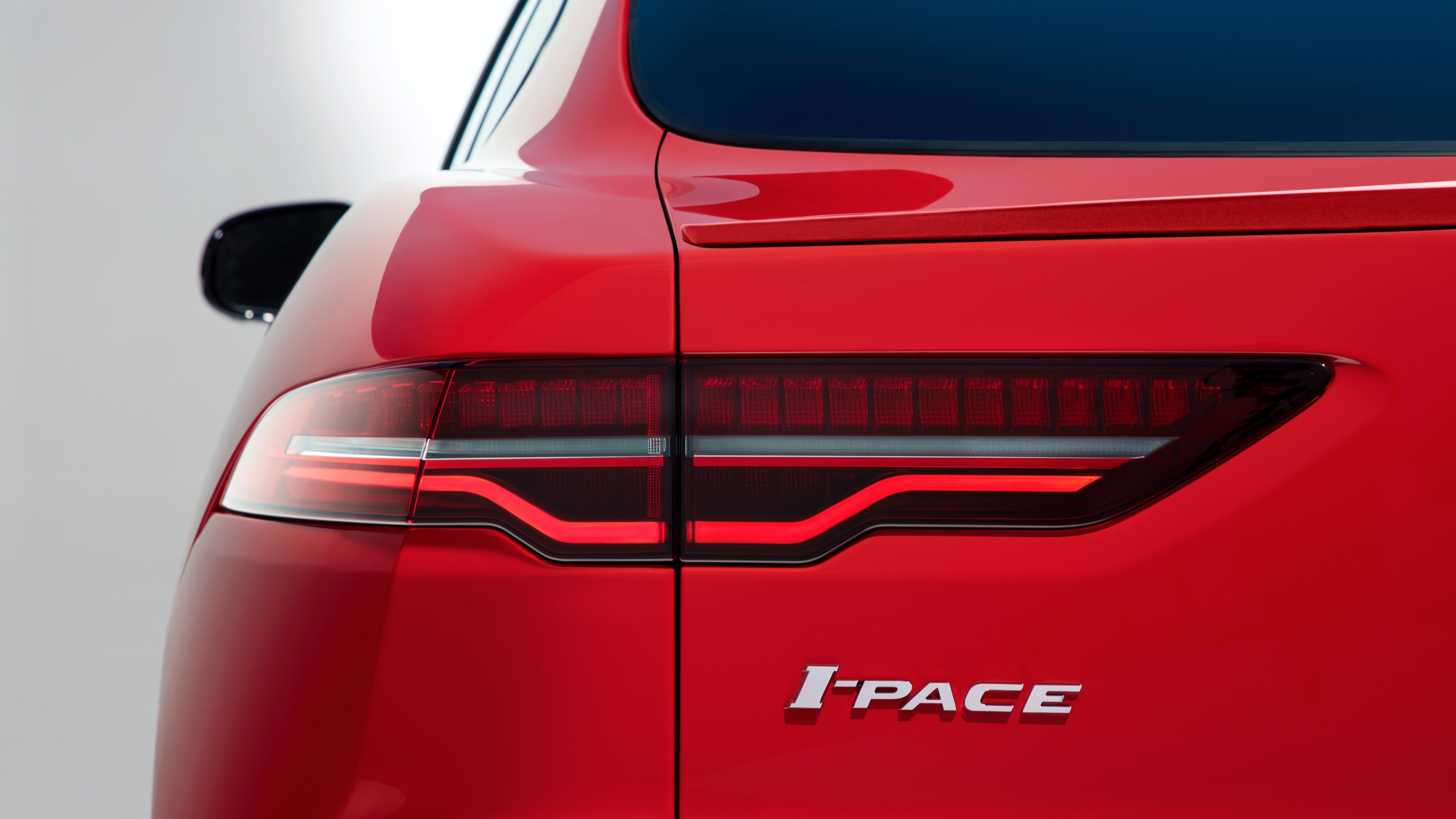 Jaguar_I-Pace-45