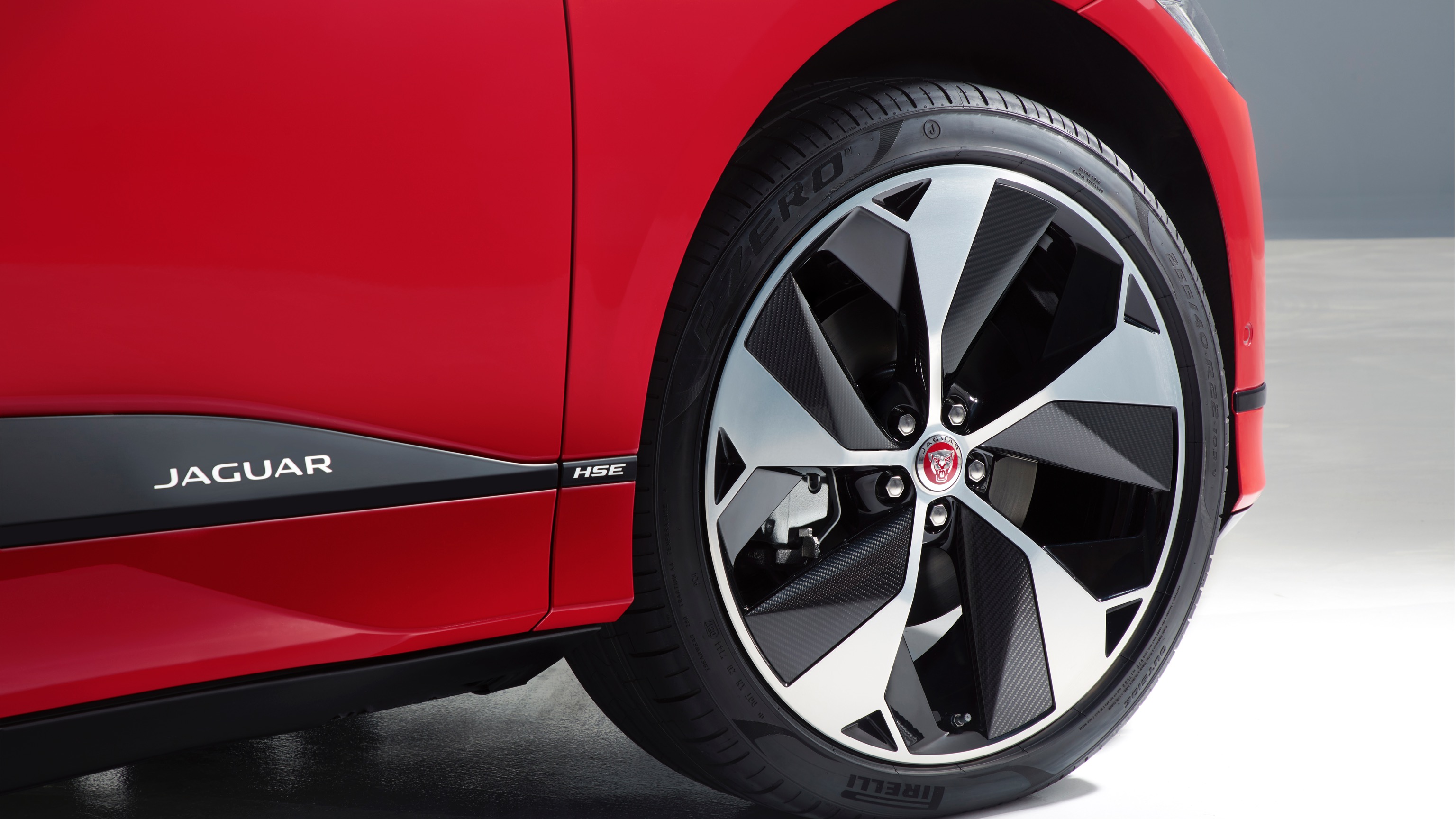 Jaguar_I-Pace-47