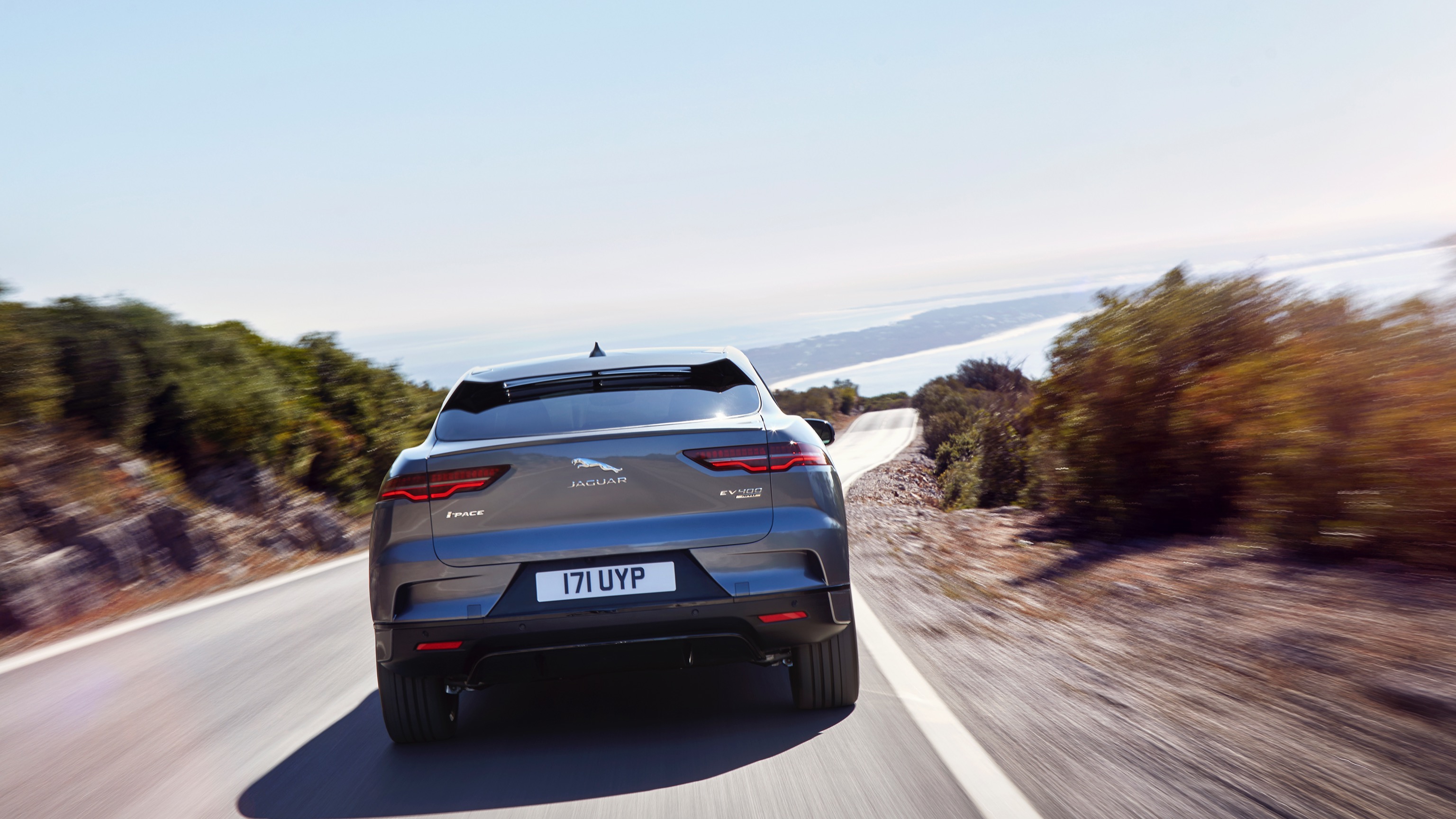 Jaguar_I-Pace-7
