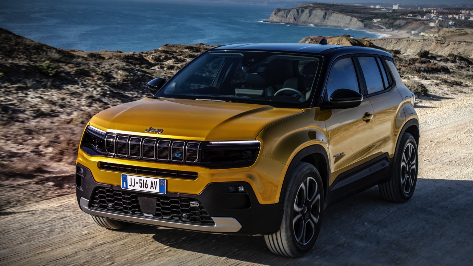 Jeep_Avenger-8