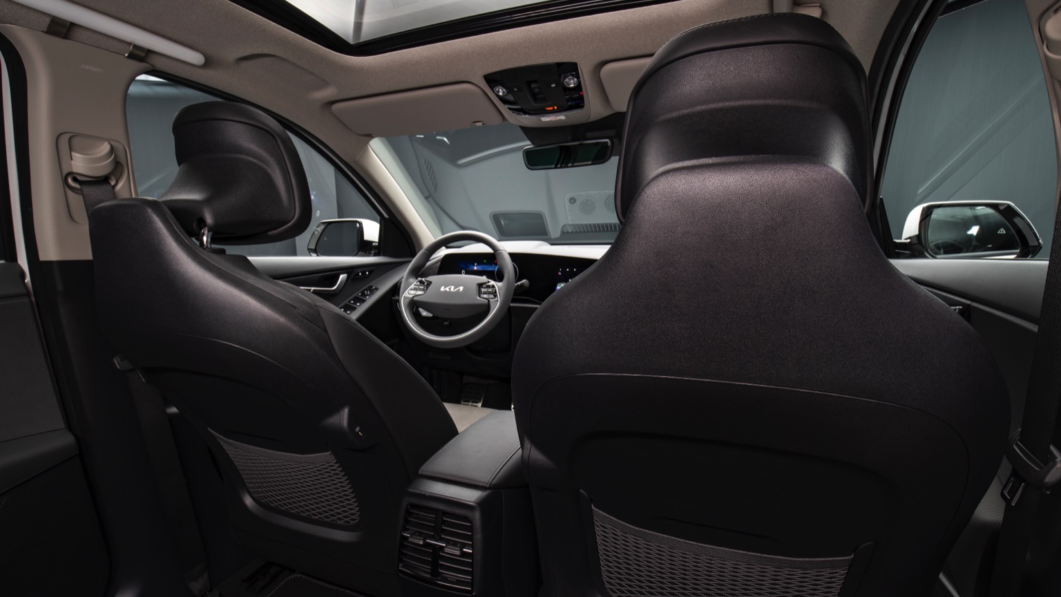 Kia-NiroEV-2022-19