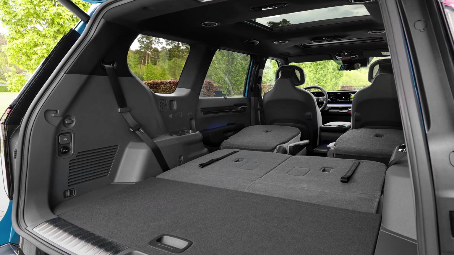Kia_EV9_GTLine_2023-12