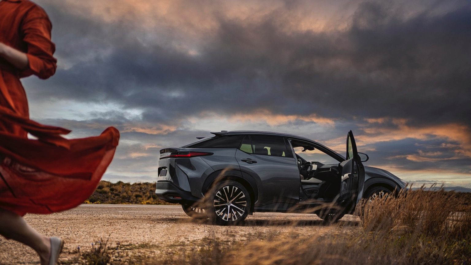 Lexus_RZ_450e-12
